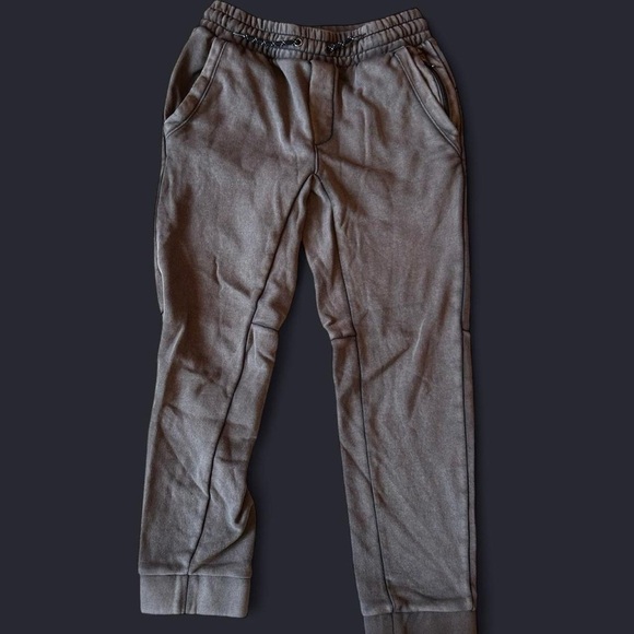 Gap Fit Teen Boy’s Active Sweatpants Size L (10/11) Gray - Excellent Condition - Picture 6 of 7